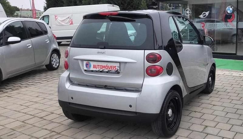Usado Smart ForTwo Coupé 61 HP (44 kW) 2008 Cinzento Coupé
