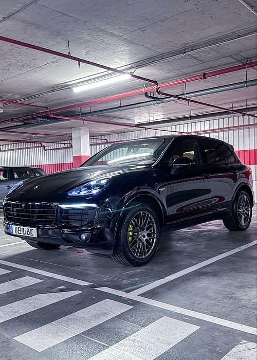 Usado 2017 Porsche Cayenne SUV | € 46.900 - Imagem 1/4