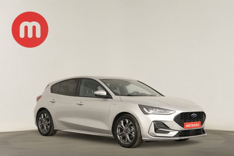 Cinzento Usado 2024 Ford Focus ST-Line | € 22.499 (Preço justo) - Imagem 1/4