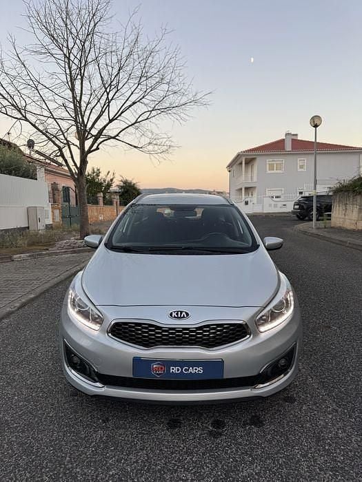 Usado 2018 Kia Ceed Sedan | € 8.250 - Imagem 1/4