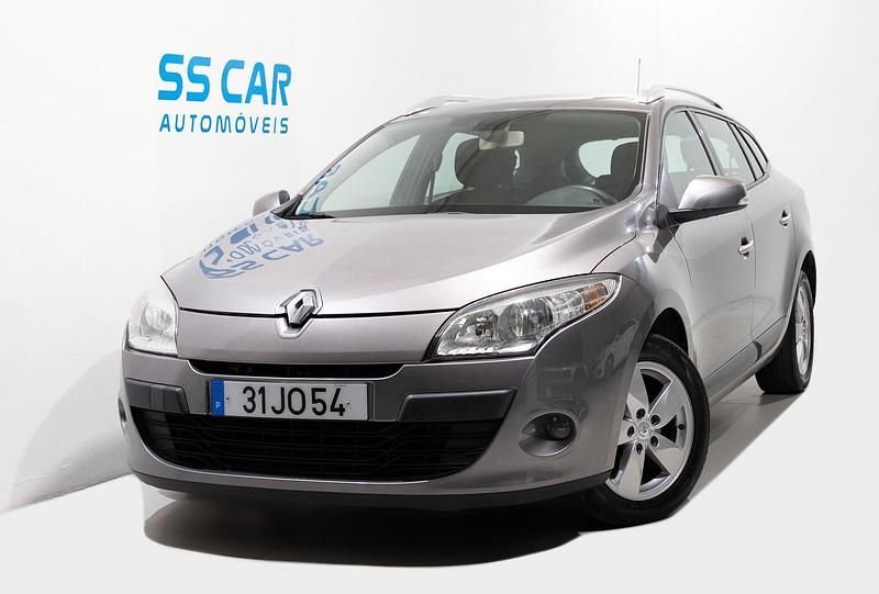 Cinza Usado 2010 Renault Mégane GrandTour Dynamique Carrinha | € 5.750 (Preço justo) - Imagem 1/4