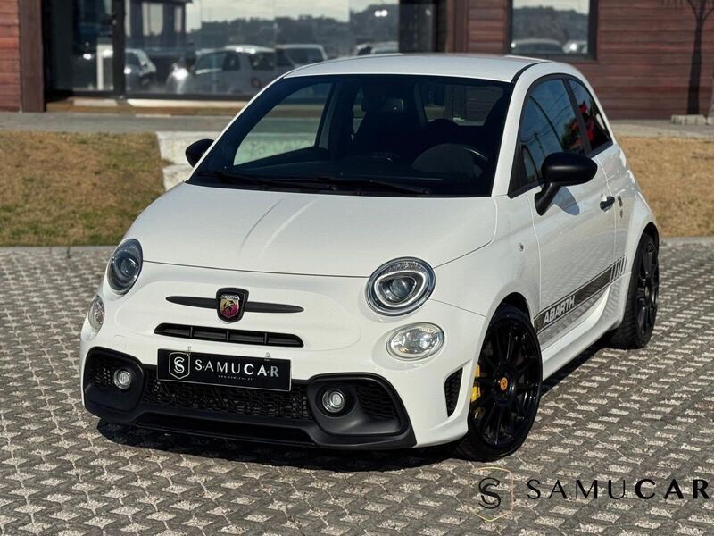 Branco Usado 2018 Fiat 500 Abarth Abarth Citadino | € 19.990 - Imagem 1/4