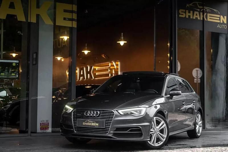 Cinza antracite Usado 2015 Audi A3 Sportback e-tron S-Line Citadino | € 13.990 (Caro) - Imagem 1/4
