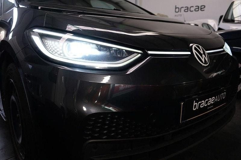 Preto Usado 2021 VW ID.3 Citadino | € 17.500 (Bom preço) - Imagem 1/4