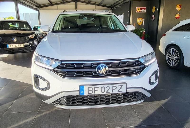 Usado VW T-Roc Life 116 HP (85 kW) 2023 Branco SUV