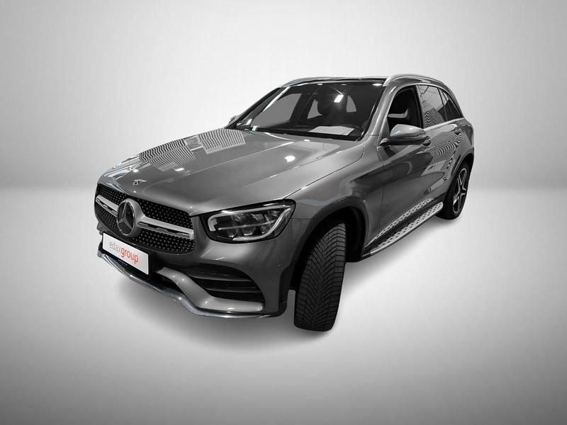 Cinza Usado 2022 Mercedes GLC300 SUV | € 43.490 (Preço justo) - Imagem 1/4