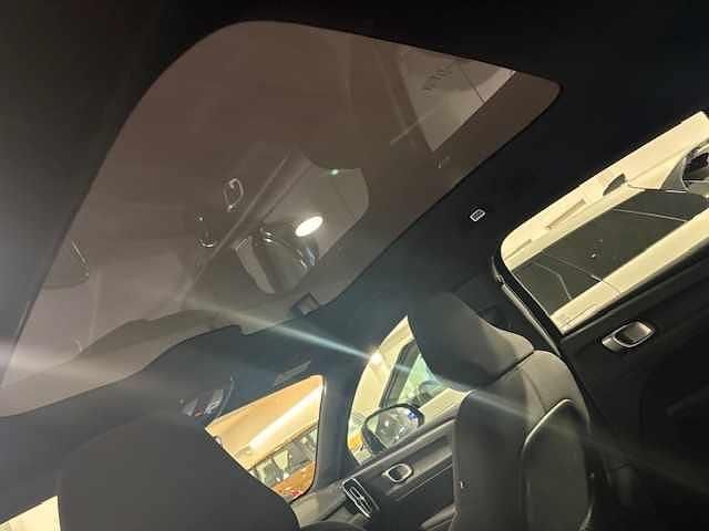 Usado Volvo C40 300 kW (408 HP) 2023 Preto SUV