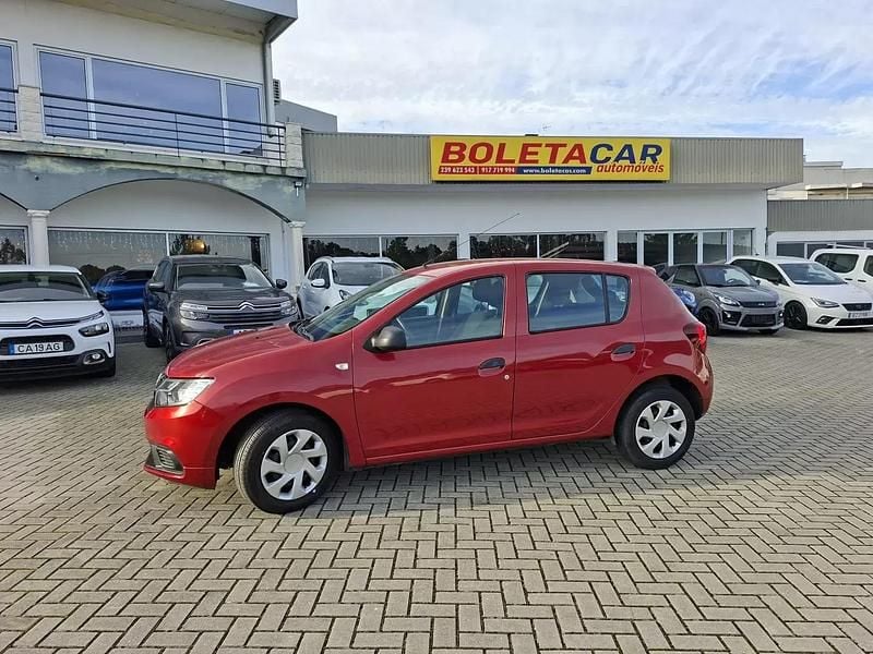 Vermelho Usado 2017 Dacia Sandero Comfort SUV | € 9.150 (Bom preço) - Imagem 1/4