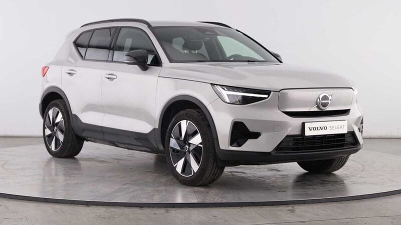 Prateado Usado 2024 Volvo XC40 SUV | € 43.000 (Preço elevado) - Imagem 1/4