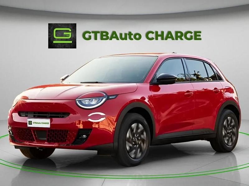 Vermelho Novo 2025 Fiat 600 SUV | € 36.043 - Imagem 1/4