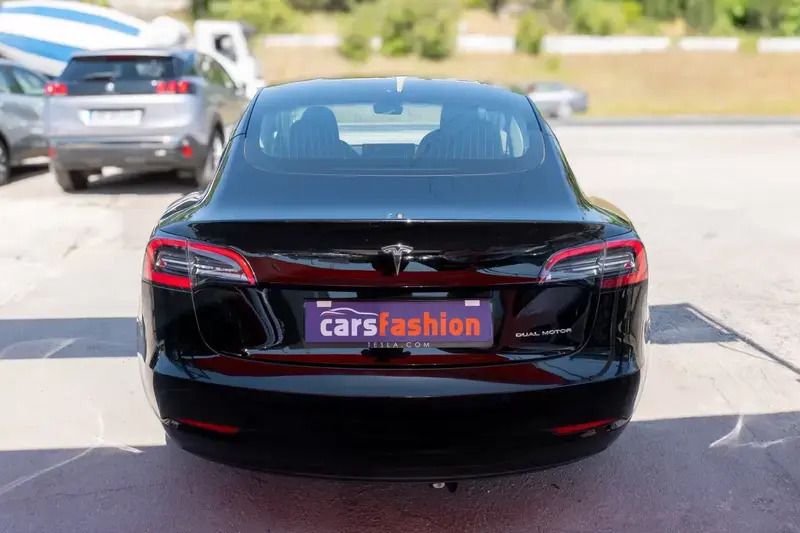 Usado Tesla Model 3 Long Range AWD 258 kW (351 HP) 2020 Preto Sedan