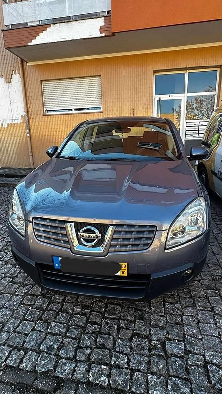 Usado Nissan Qashqai 106 HP (77 kW) 2008 Cinzento SUV