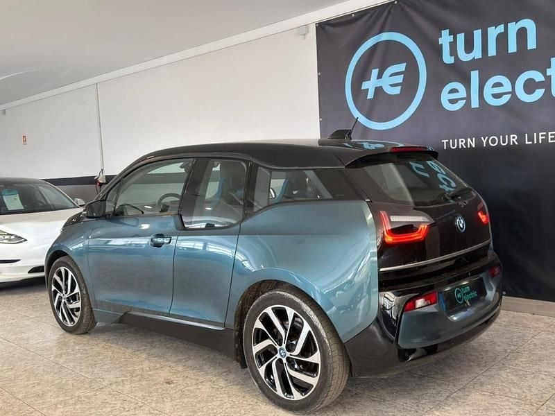 Usado BMW i3 125 kW (170 HP) 2022 Cinzento Citadino