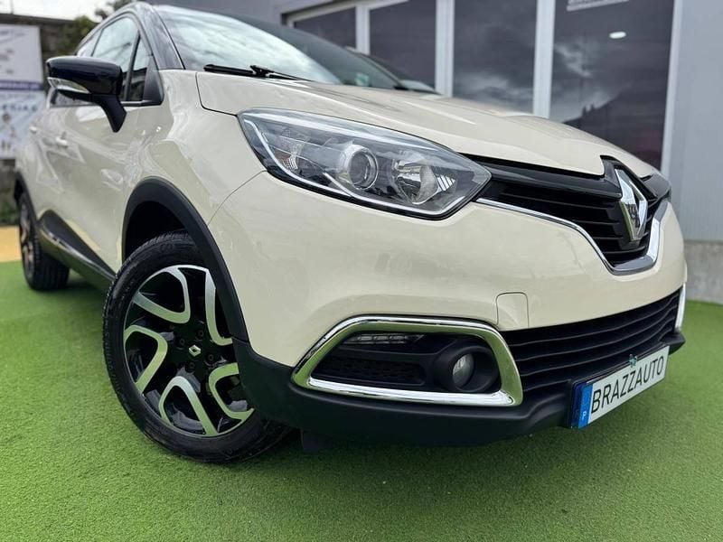 Usado Renault Captur 110 HP (80 kW) 2016 Branco SUV