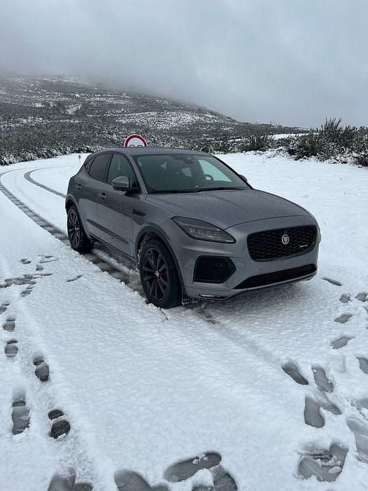 Usado 2022 Jaguar E-Pace R-Dynamic SUV | € 48.000 - Imagem 1/4