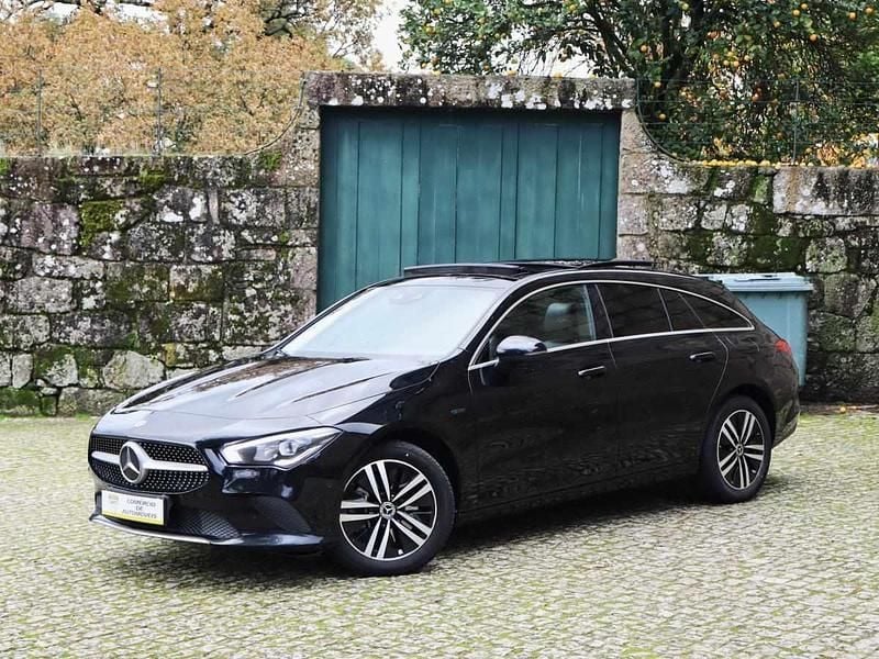 Preto Usado 2021 Mercedes CLA250 Sedan | € 28.900 (Preço justo) - Imagem 1/4
