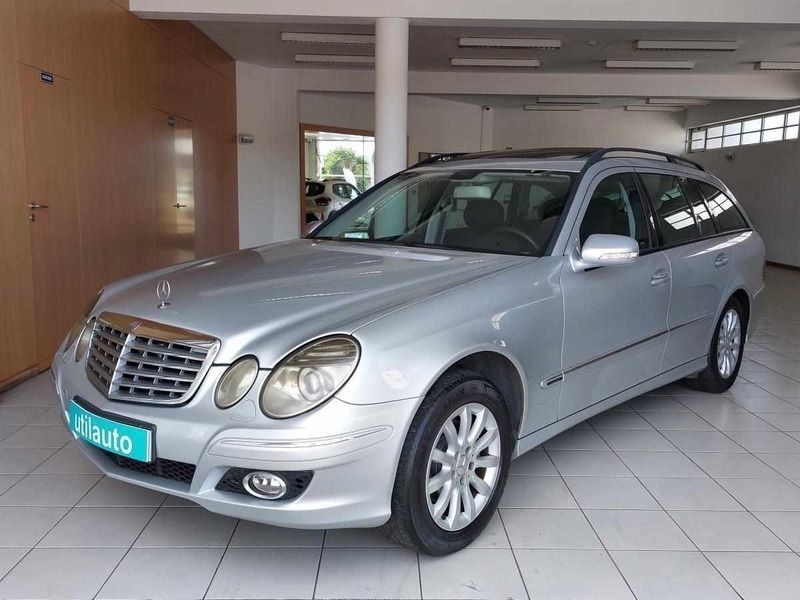 Usado Mercedes E220 170 HP (125 kW) 2006 Cinzento Carrinha