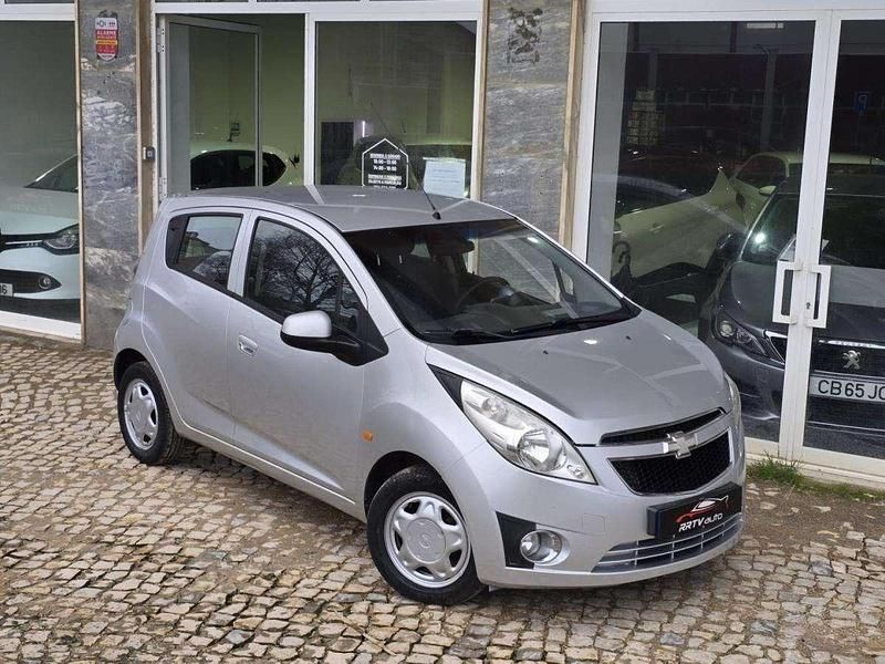Usado Chevrolet Spark 68 HP (50 kW) 2010 Cinza Citadino