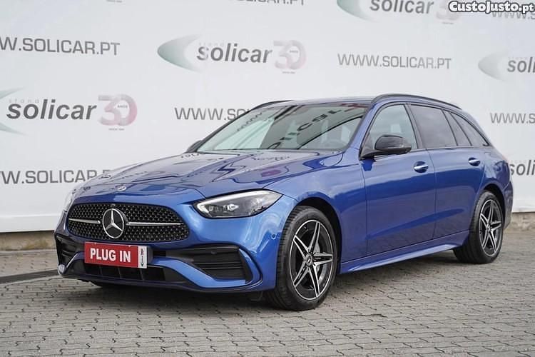 Azul Usado 2023 Mercedes C300e AMG line Carrinha | € 63.500 - Imagem 1/1