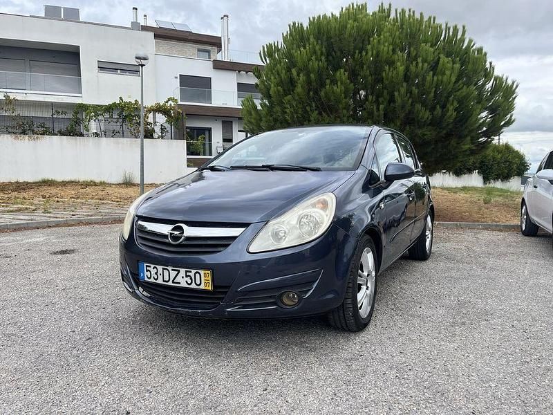 Usado 2007 Opel Corsa Sedan | € 2.950 (Preço justo) - Imagem 1/4