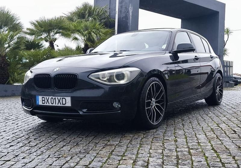 Usado 2012 BMW 116 Sport Line Citadino | € 9.999 (Preço justo) - Imagem 1/4