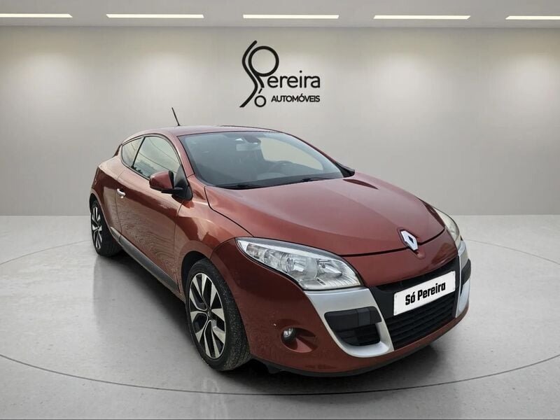 Laranja Usado 2009 Renault Mégane III Dynamique | € 8.700 (Caro) - Imagem 1/4