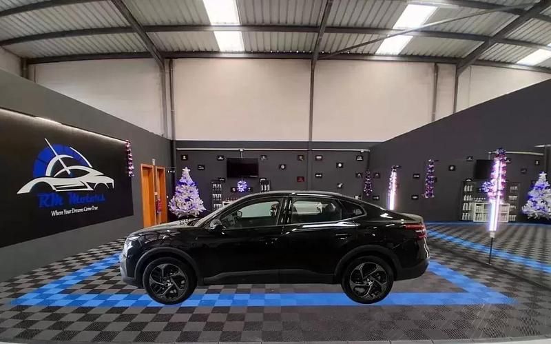 Usado Citroën C4 X Feel 131 HP (96 kW) 2023 Preto SUV