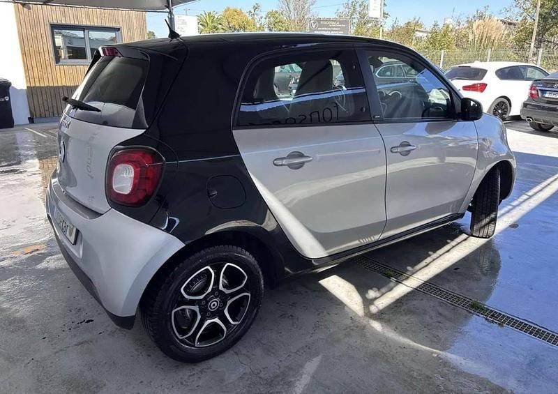 Usado Smart ForFour Passion 71 HP (52 kW) 2016 Cinza prata Citadino