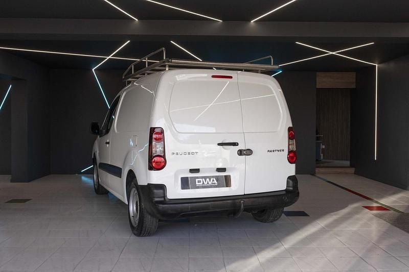 Usado Peugeot Partner 75 HP (55 kW) 2016 Branco Monovolume