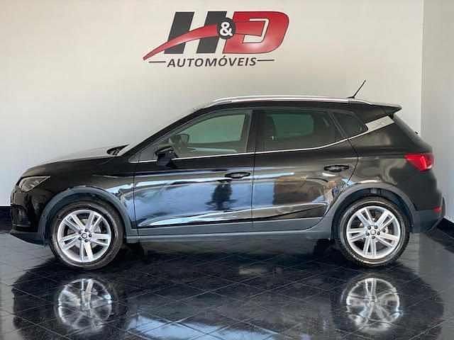 Usado Seat Arona 110 HP (80 kW) 2021 Preto SUV
