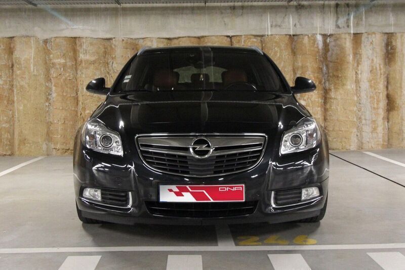 Preto Usado 2012 Opel Insignia Sport Sedan | € 9.980 (Preço elevado) - Imagem 1/4
