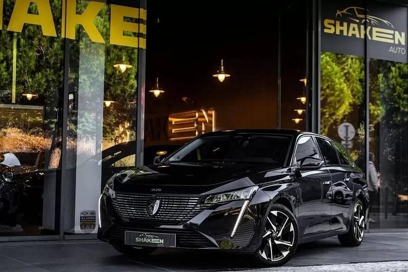 Preto Usado 2023 Peugeot 308 SW Allure Carrinha | € 23.790 - Imagem 1/4