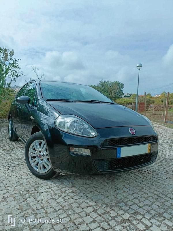 Preto Usado 2013 Fiat Punto Citadino | € 5.950 (Preço justo) - Imagem 1/4