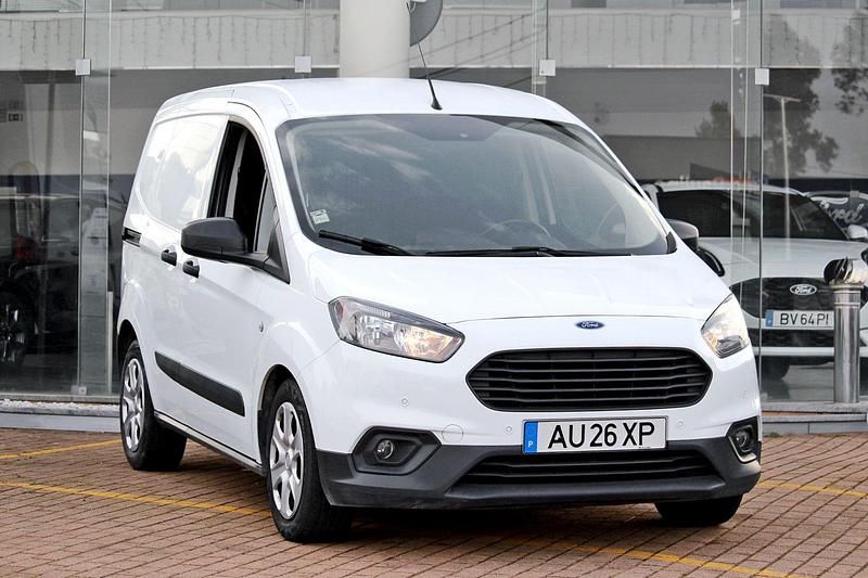 Branco Usado 2022 Ford Courier Trend Monovolume | € 15.750 (Bom preço) - Imagem 1/4