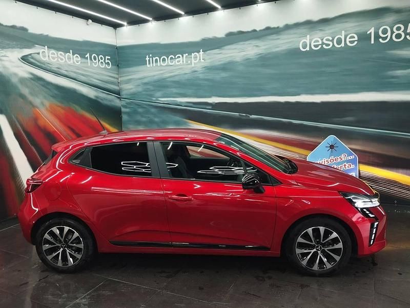 Usado Mitsubishi Colt 91 HP (66 kW) 2024 Vermelho Citadino