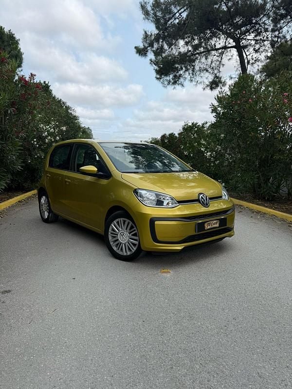Verde Usado 2019 VW up! move up! Citadino | € 10.900 (Preço justo) - Imagem 1/4