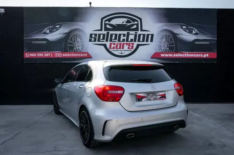 Usado Mercedes A180 AMG line 109 HP (80 kW) 2015 Cinza prata