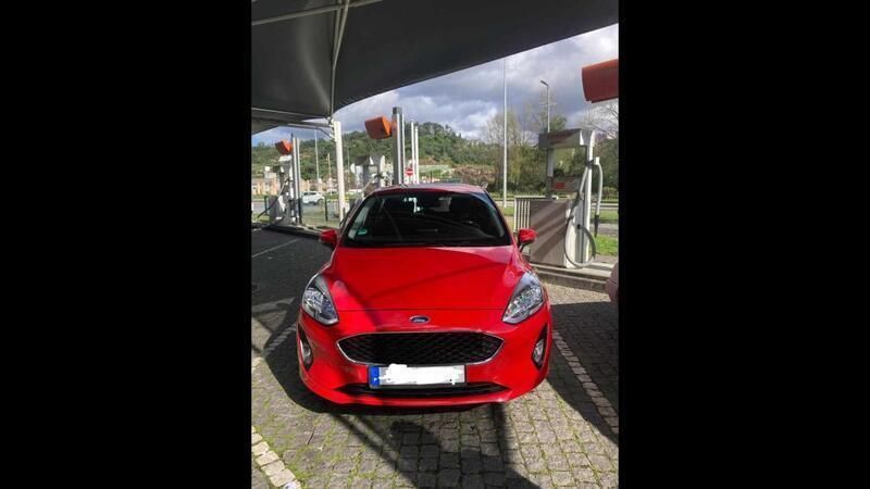 Vermelho Usado 2020 Ford Fiesta Citadino | € 9.200 - Imagem 1/4