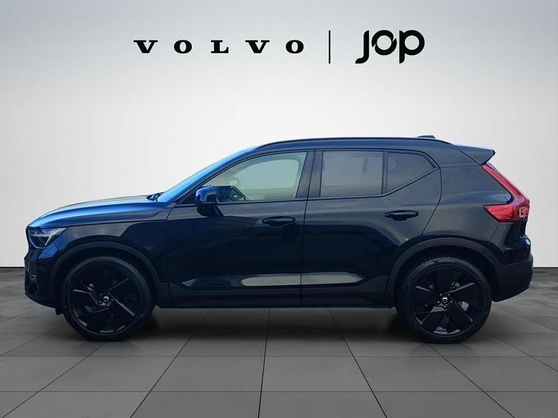 Usado Volvo XC40 163 HP (119 kW) 2025 Preto SUV
