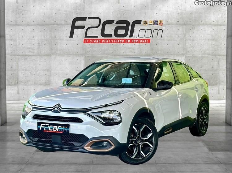 Branco Usado 2023 Citroën e-C4 Shine Citadino | € 21.990 (Super Preço) - Imagem 1/1
