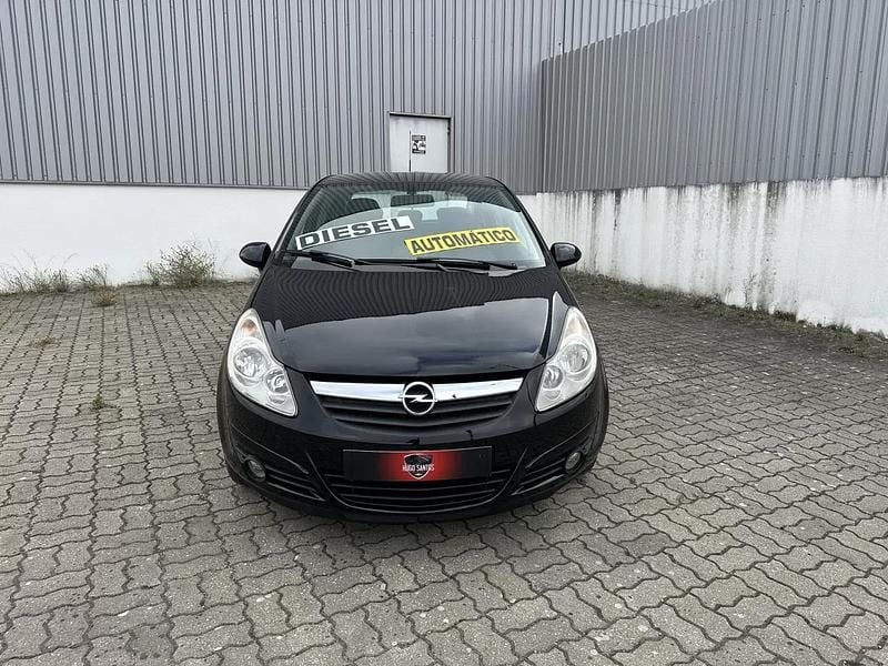 Usado Opel Corsa Cosmo 90 HP (66 kW) 2009 Preto Citadino