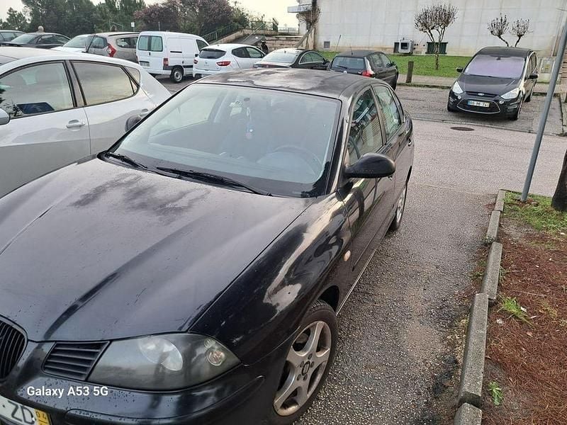 Usado 2004 Seat Cordoba Sedan | € 2.200 - Imagem 1/4