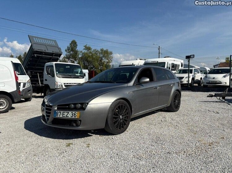 Cinza Usado 2007 Alfa Romeo 159 Carrinha | € 5.900 (Preço justo) - Imagem 1/1