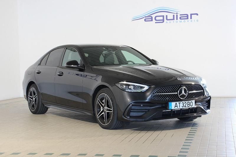 Cinza Usado 2022 Mercedes C300e AMG line Sedan | € 46.900 (Bom preço) - Imagem 1/4
