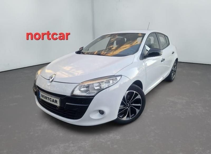Branco Usado 2011 Renault Mégane III Dynamique | € 6.250 (Bom preço) - Imagem 1/4