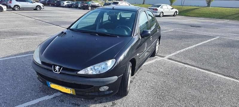 Preto Usado 2005 Peugeot 206 Citadino | € 1.500 (Super Preço) - Imagem 1/4