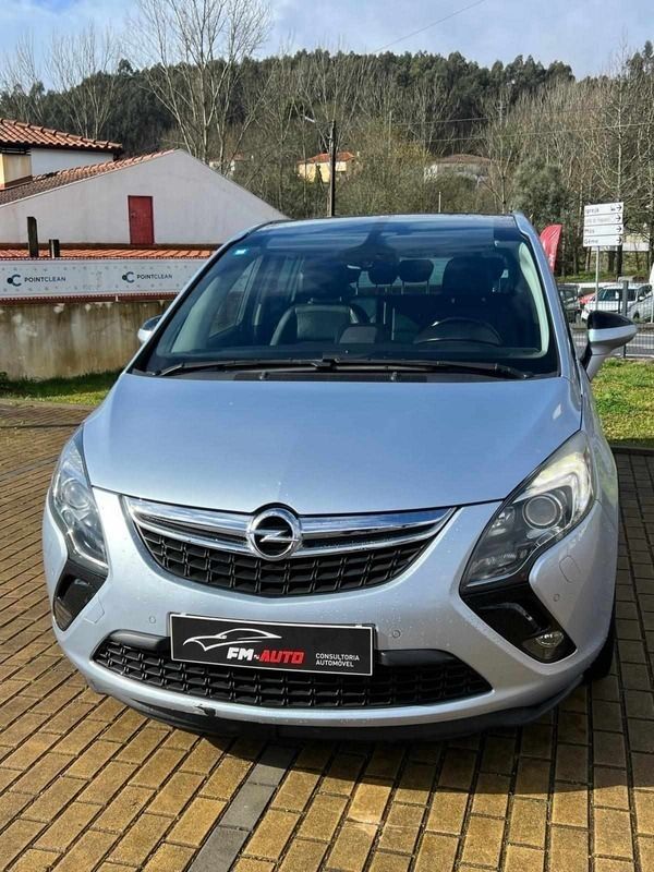 Azul Usado 2015 Opel Zafira Cosmo Monovolume | € 13.999 (Preço justo) - Imagem 1/4
