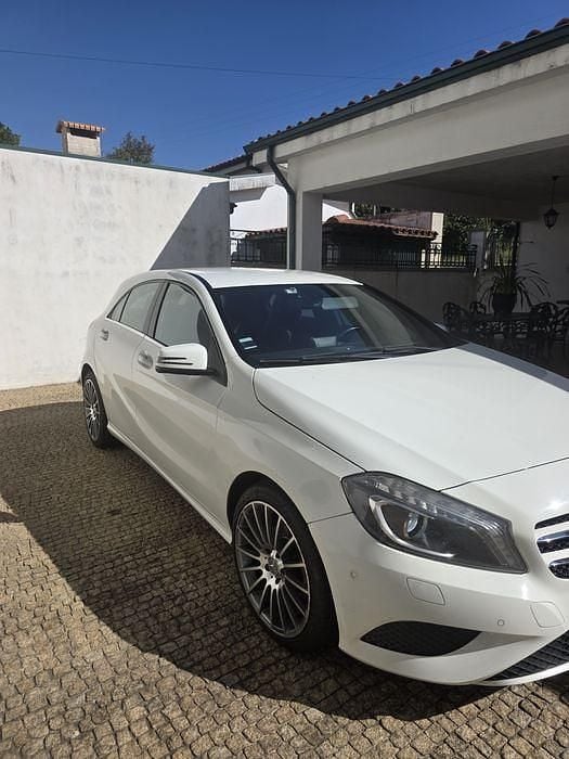Usado 2012 Mercedes A180 AMG Sedan | € 11.000 (Super Preço) - Imagem 1/4