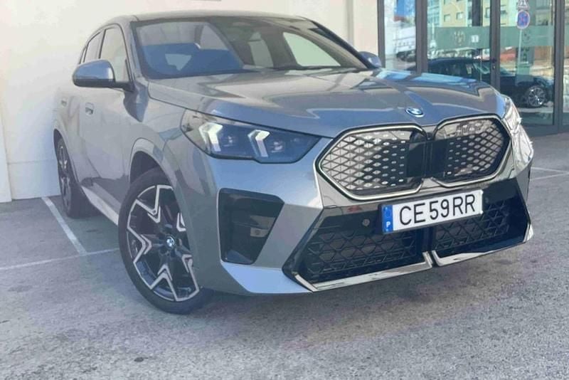 Novo BMW iX2 Comfort Edition 150 kW (204 HP) 2026 Cinzento SUV