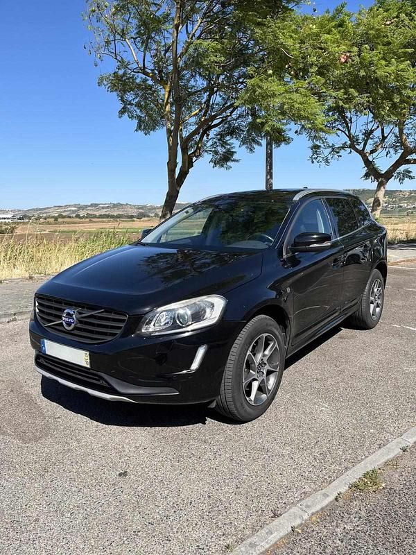 Preto Usado 2015 Volvo XC60 SUV | € 22.250 (Preço justo) - Imagem 1/4